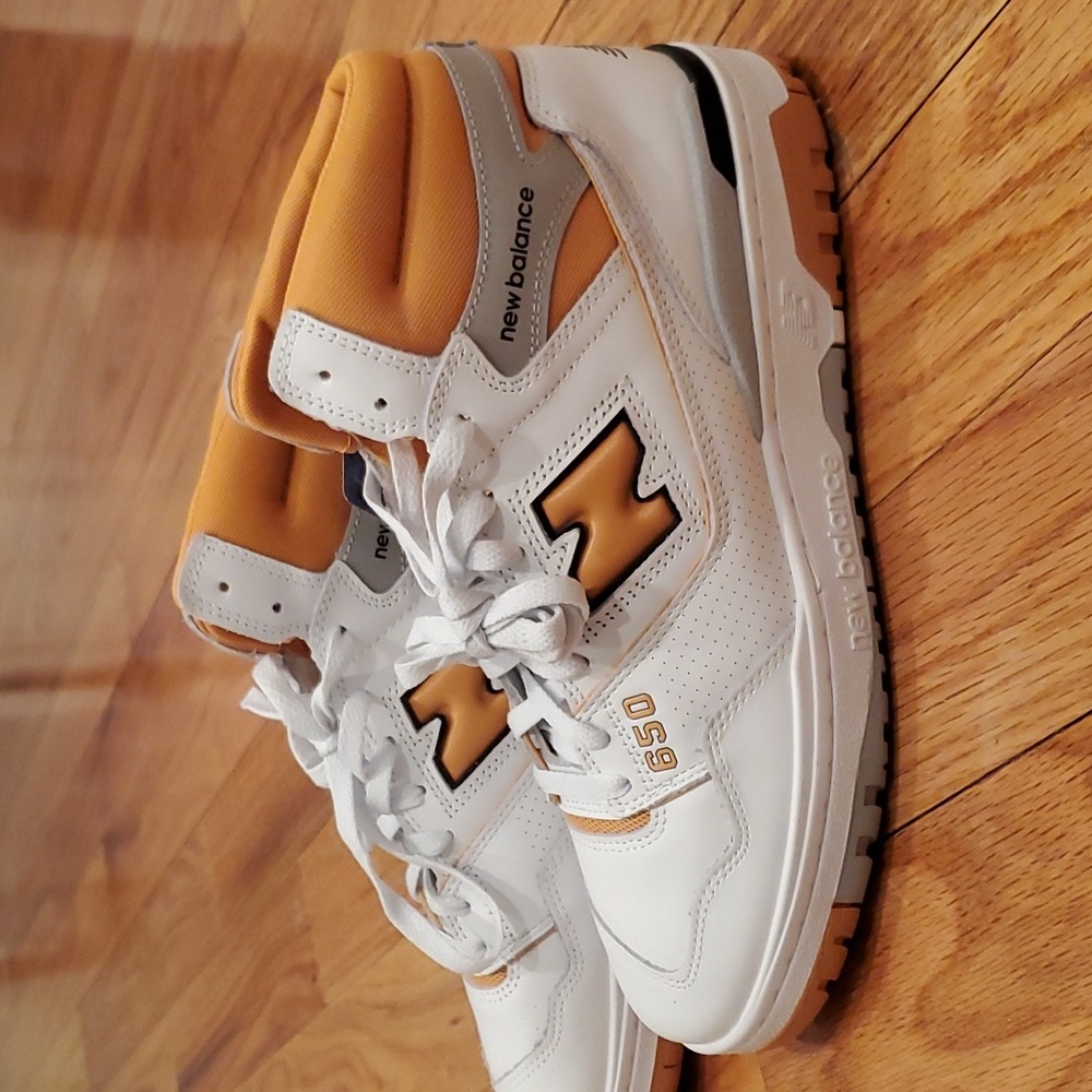New Balance 650